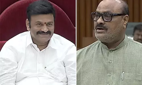 Andhra : शानदार भाषण के साथ फिल्म दिखाई गई ,रघुराम की तारीफ Andhra : शानदार भाषण के साथ फिल्म दिखाई गई ,रघुराम की तारीफ