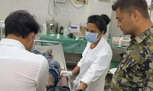 हाईवा ने नेहरू चौक में कुचला, बाइक सवार की मौत हाईवा ने नेहरू चौक में कुचला, बाइक सवार की मौत
