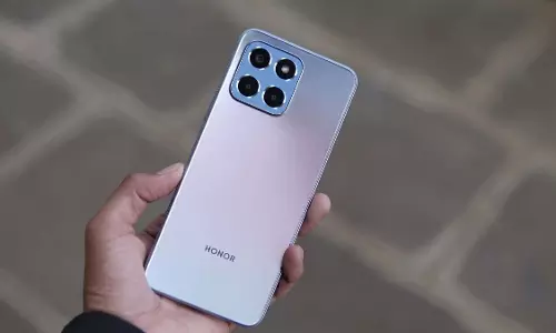 Honor के 6.3-इंच डिस्प्ले वाले कॉम्पैक्ट और स्लिम स्मार्टफोन के स्पेसिफिकेशन्स लीक Honor के 6.3-इंच डिस्प्ले वाले कॉम्पैक्ट और स्लिम स्मार्टफोन के स्पेसिफिकेशन्स लीक