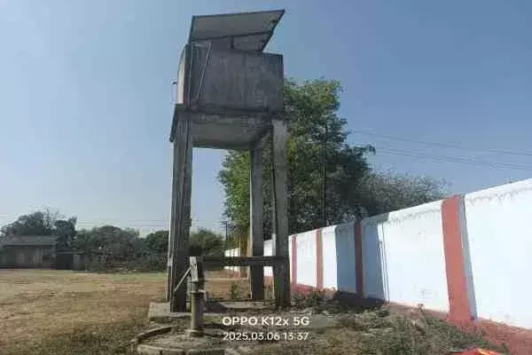 Bokaro: जारंगडीह में जलसंकट शुरू, सोलर जल मीनार व कई चापाकल खराब Bokaro: जारंगडीह में जलसंकट शुरू, सोलर जल मीनार व कई चापाकल खराब