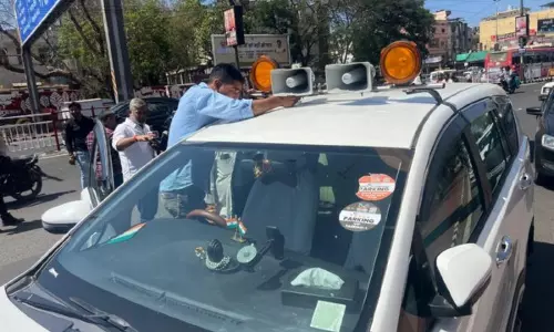MP पुलिस ने हूटर, फ्लैश लाइट, VIP स्टिकर का दुरुपयोग करने वाले निजी वाहनों के खिलाफ कार्रवाई तेज कर दी MP पुलिस ने हूटर, फ्लैश लाइट, VIP स्टिकर का दुरुपयोग करने वाले निजी वाहनों के खिलाफ कार्रवाई तेज कर दी