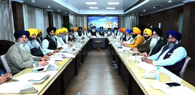 जत्थेदारों को बाहर करने के पीछे बादल की मंडली: वडाला जत्थेदारों को बाहर करने के पीछे बादल की मंडली: वडाला