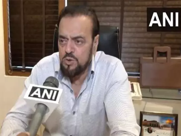 Abu Azmi ने महाराष्ट्र विधानसभा अध्यक्ष को पत्र लिखकर निलंबन रद्द करने का अनुरोध किया Abu Azmi ने महाराष्ट्र विधानसभा अध्यक्ष को पत्र लिखकर निलंबन रद्द करने का अनुरोध किया