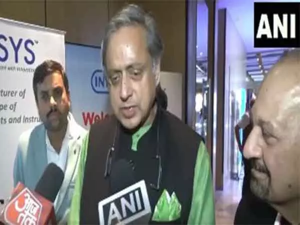 Shashi Tharoor ने तिरुवनंतपुरम को परीक्षा केंद्र से हटाने के लिए जामिया मिलिया विश्वविद्यालय की आलोचना की Shashi Tharoor ने तिरुवनंतपुरम को परीक्षा केंद्र से हटाने के लिए जामिया मिलिया विश्वविद्यालय की आलोचना की