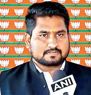 Odisha: कीट घटना में 10 लोग गिरफ्तार Odisha: कीट घटना में 10 लोग गिरफ्तार