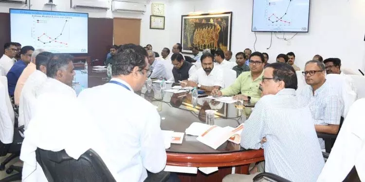 Bhubaneswar: गर्मियों में बिजली बिल का भुगतान न करने पर आपूर्ति में कटौती नहीं होगी Bhubaneswar: गर्मियों में बिजली बिल का भुगतान न करने पर आपूर्ति में कटौती नहीं होगी