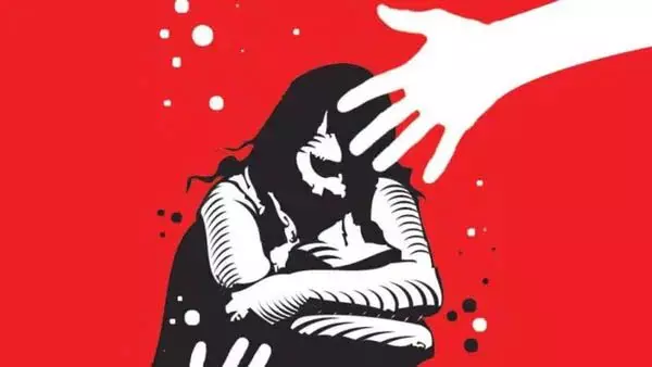 विदेशी पर्यटक समेत दो महिलाओं के साथ गैंगरेप, साथियों को नहर में धक्का दिया, इलाके में हड़कंप विदेशी पर्यटक समेत दो महिलाओं के साथ गैंगरेप, साथियों को नहर में धक्का दिया, इलाके में हड़कंप