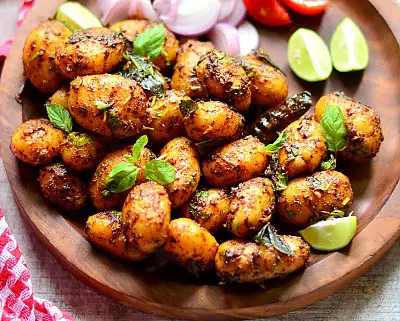 तले हुए मसाला आलू रेसिपी तले हुए मसाला आलू रेसिपी