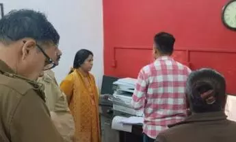 Muzaffarnagar: SDM खतौली मोनालिसा जौहरी ने थाना रतनपुरी का औचक निरीक्षण किया Muzaffarnagar: SDM खतौली मोनालिसा जौहरी ने थाना रतनपुरी का औचक निरीक्षण किया