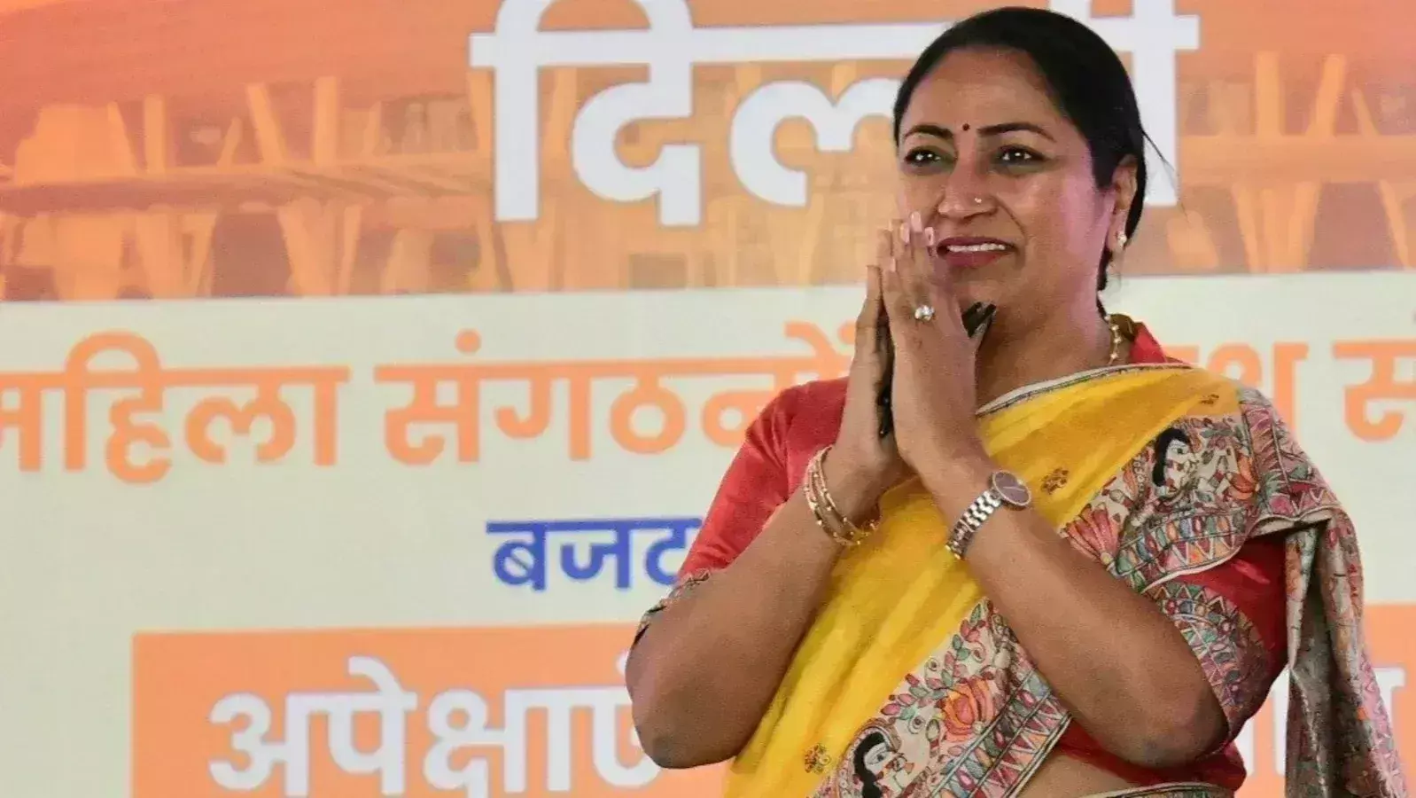 New Delhi: दिल्ली में गरीब महिलाओं की सहायता के लिए 2500 रुपये की योजना को मंजूरी मिली New Delhi: दिल्ली में गरीब महिलाओं की सहायता के लिए 2500 रुपये की योजना को मंजूरी मिली