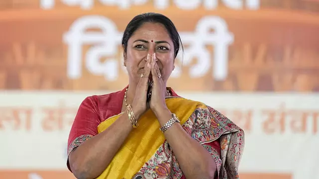 महिला समृद्धि योजना को लागू करने के लिए पैनल गठित: Delhi CM महिला समृद्धि योजना को लागू करने के लिए पैनल गठित: Delhi CM
