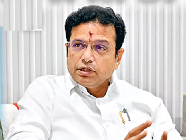 Telangana: चार कंपनियां 3,225 करोड़ रुपये का निवेश Telangana: चार कंपनियां 3,225 करोड़ रुपये का निवेश