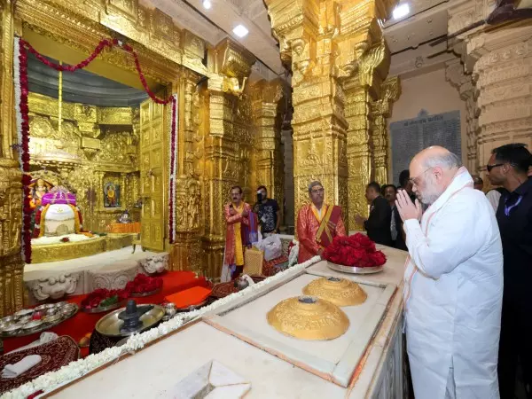 अमित शाह ने Gujarat के सोमनाथ मंदिर में पूजा-अर्चना की अमित शाह ने Gujarat के सोमनाथ मंदिर में पूजा-अर्चना की