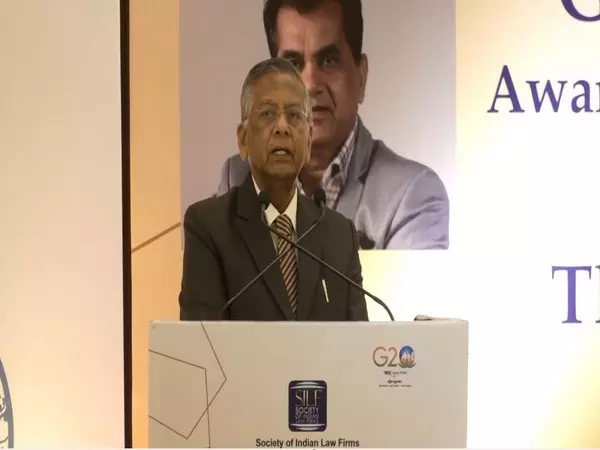अटॉर्नी जनरल ने कानूनी सुधार का आह्वान किया, करुणा और समावेशन के माध्यम से महिलाओं को सशक्त बनाना अटॉर्नी जनरल ने कानूनी सुधार का आह्वान किया, करुणा और समावेशन के माध्यम से महिलाओं को सशक्त बनाना