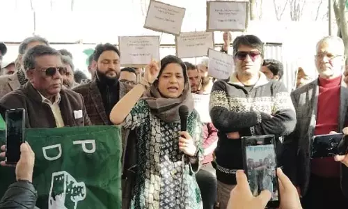 इल्तिजा मुफ्ती ने नशीली दवाओं के दुरुपयोग से निपटने के लिए पीडीपी के अभियान का नेतृत्व किया