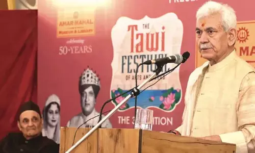 सतत विकास के लिए हमें अधिक रचनात्मक नेताओं की आवश्यकता: एलजी सिन्हा सतत विकास के लिए हमें अधिक रचनात्मक नेताओं की आवश्यकता: एलजी सिन्हा