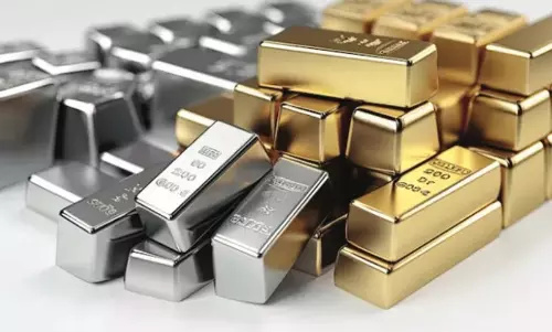 कमजोर मांग के चलते सोना 89,000 रुपये के नीचे आया, चांदी 500 रुपये चढ़ी