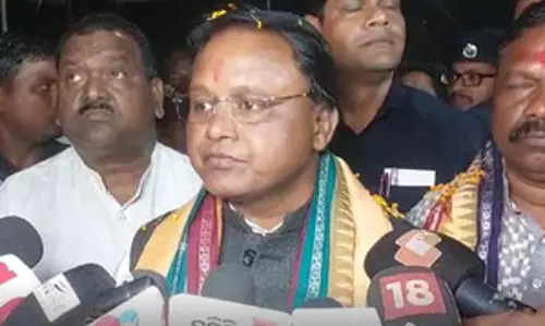 ओडिशा : संबलपुर में सीएम माझी ने जन औषधि केंद्र का किया उद्घाटन ओडिशा : संबलपुर में सीएम माझी ने जन औषधि केंद्र का किया उद्घाटन
