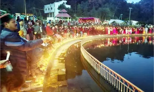 Himachal Pradesh:  रिवालसर झील पर 3 धर्मों के लोगों ने की शाम की आरती