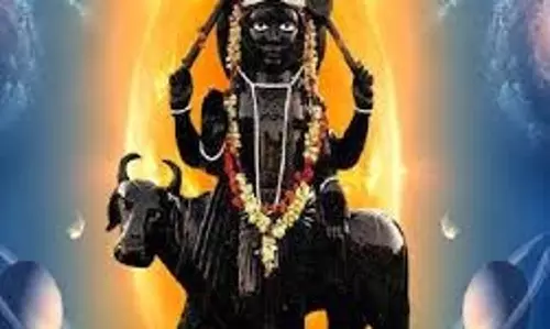 धर्म: शनि की बुरी नजर से बचना है तो शनिवार को करें ये काम धर्म: शनि की बुरी नजर से बचना है तो शनिवार को करें ये काम