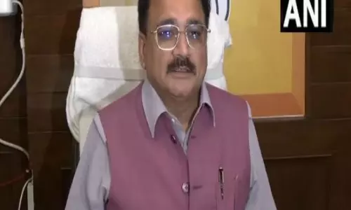 BJP के वीरेंद्र सचदेवा ने पंजाब में नकद हस्तांतरण योजना को लागू करने में विफलता को लेकर आप पर पलटवार किया BJP के वीरेंद्र सचदेवा ने पंजाब में नकद हस्तांतरण योजना को लागू करने में विफलता को लेकर आप पर पलटवार किया