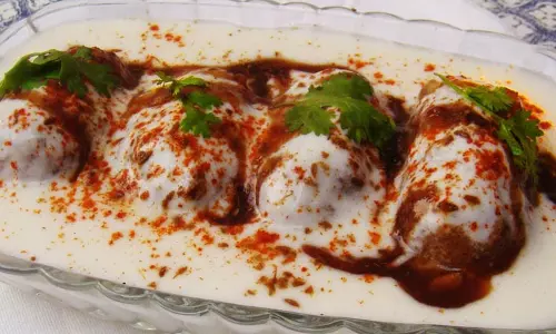 Recipe: सिर्फ 5 मिनट में बनाएं ब्राउन ब्रेड दही वड़ा Recipe: सिर्फ 5 मिनट में बनाएं ब्राउन ब्रेड दही वड़ा
