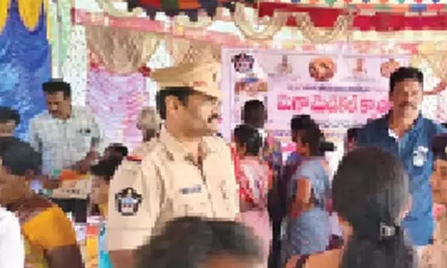 Andhra: पुलिस ने दूरदराज के इलाके में चिकित्सा शिविर लगाया