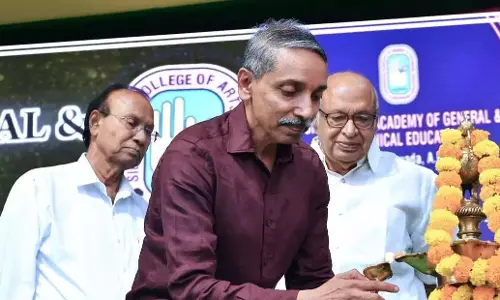 Andhra: सिद्धार्थ अकादमी का स्वर्ण जयंती समारोह शुरू Andhra: सिद्धार्थ अकादमी का स्वर्ण जयंती समारोह शुरू