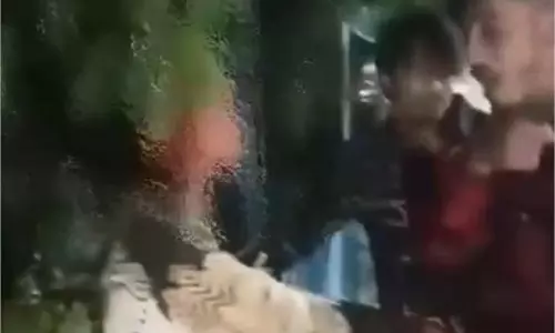 Bhopal: बीच सड़क पर हाई वोल्टेज ड्रामा