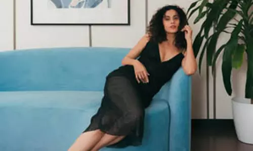 ‘चॉइस को सेलिब्रेट करती नजर आईं तापसी पन्नू, शेयर की तस्वीरें ‘चॉइस को सेलिब्रेट करती नजर आईं तापसी पन्नू, शेयर की तस्वीरें