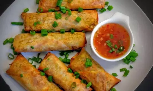 Recipe: बच्चों के टिफिन में बनाएं स्वादिष्ट वेज स्प्रिंग रोल