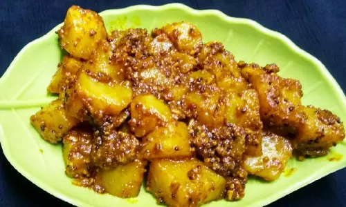 Potato pickle हर कोई करेगा तारीफ