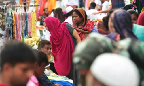 दुनिया भर में International Women Day के जश्न के दौरान बांग्लादेशी महिलाएँ संकट में हैं