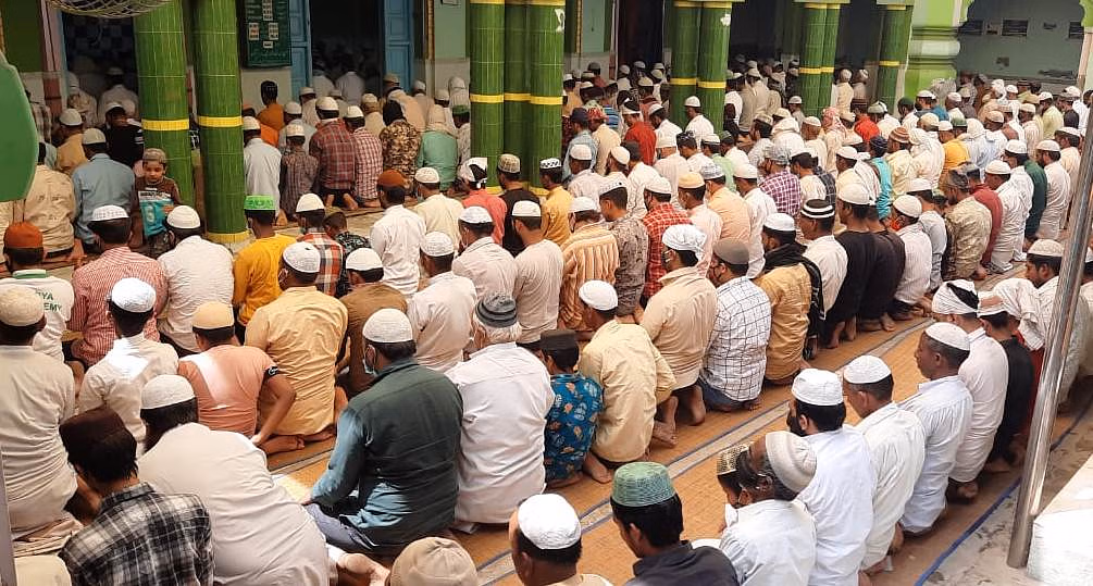 Saharanpur: दूसरे जुमे की नमाज अपने घरों के आसपास वाली मस्जिदों में पढ़ें Saharanpur: दूसरे जुमे की नमाज अपने घरों के आसपास वाली मस्जिदों में पढ़ें