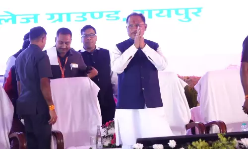 महतारी वंदन सम्मेलन में महिलाओं को 13वीं किश्त जारी