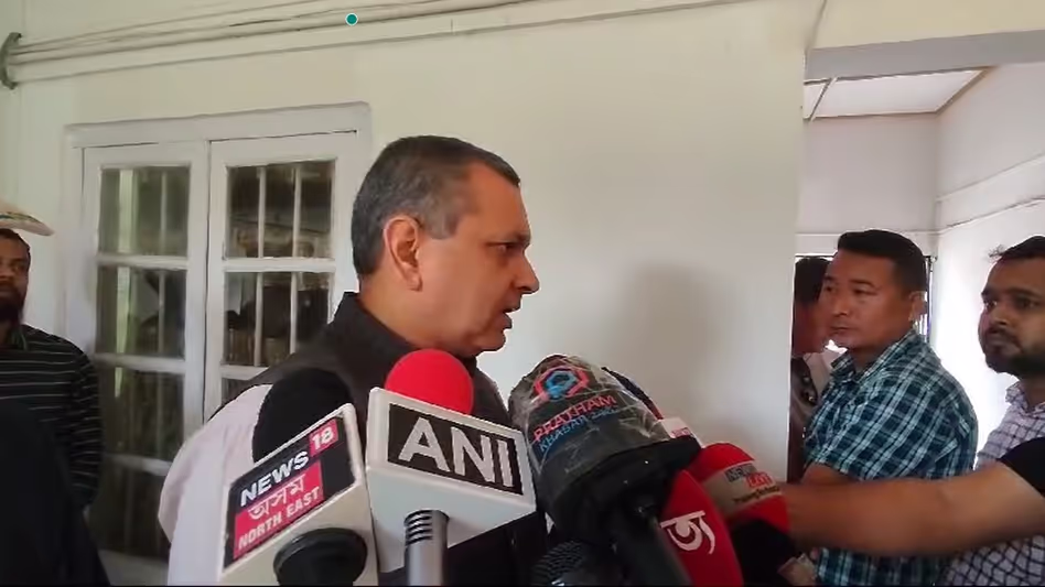 Assam : संरक्षक मंत्री कौशिक राय ने मोरीगांव में विकास पहल की समीक्षा Assam : संरक्षक मंत्री कौशिक राय ने मोरीगांव में विकास पहल की समीक्षा