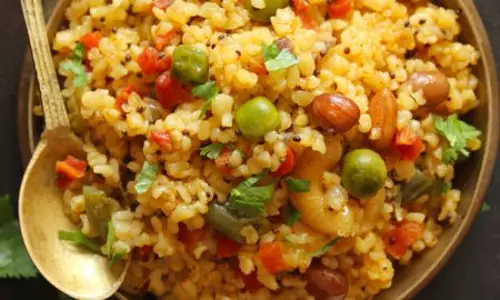 Daliya Upma इस स्वादिष्ट डिश में छिपे हैं सेहत के भी राज Daliya Upma इस स्वादिष्ट डिश में छिपे हैं सेहत के भी राज