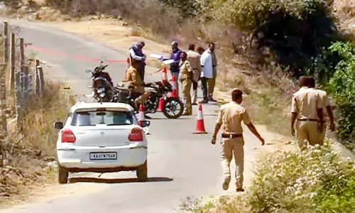 कर्नाटक में विदेशी महिला का यौन उत्पीड़न: दो वांछित व्यक्ति गिरफ्तार कर्नाटक में विदेशी महिला का यौन उत्पीड़न: दो वांछित व्यक्ति गिरफ्तार