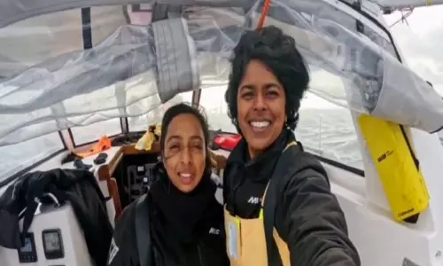 INSV तारिणी के नाविकों ने अंतर्राष्ट्रीय महिला दिवस पर शुभकामनाएं दीं