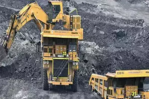 Chatra: लोक जनसुनवाई कार्यक्रम में जुटे ग्रामीण, सुनाई समस्या Chatra: लोक जनसुनवाई कार्यक्रम में जुटे ग्रामीण, सुनाई समस्या