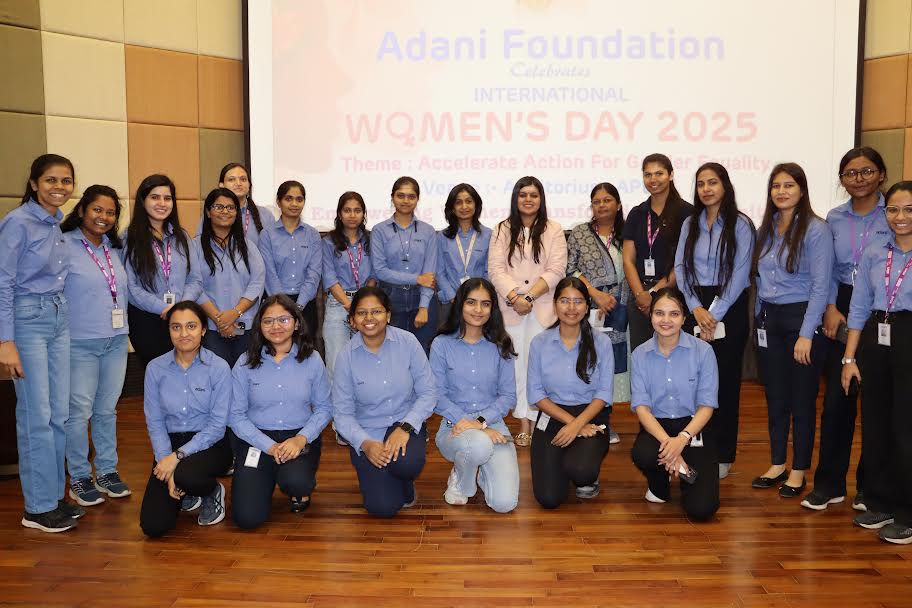 अदाणी फाउंडेशन ने मुंद्रा में किया 1,000 से अधिक ‘लखपति दीदियों’ को सम्मानित