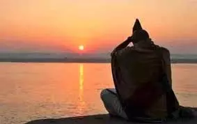 Raviwar Upay: रविवार को आजमाएं ये उपाय, सूर्य देव के आशीर्वाद से जीवन की हर समस्या होगी दूर Raviwar Upay: रविवार को आजमाएं ये उपाय, सूर्य देव के आशीर्वाद से जीवन की हर समस्या होगी दूर