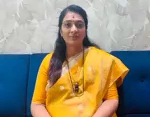 नेत्री ने राष्ट्रपति से की मांग, महिलाओं को एक मर्डर की छूट दी जाए नेत्री ने राष्ट्रपति से की मांग, महिलाओं को एक मर्डर की छूट दी जाए