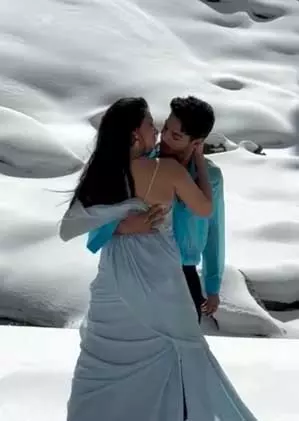 ईशान खट्टर ने खोला तारा सुतारिया संग प्यार आता है की शूटिंग का राज ईशान खट्टर ने खोला तारा सुतारिया संग प्यार आता है की शूटिंग का राज