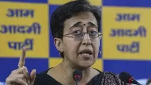 आम आदमी क्लिनिक की महिला कर्मचारी से लूट आम आदमी क्लिनिक की महिला कर्मचारी से लूट