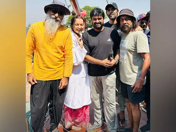 कंगना रनौत ने R. Madhavan के साथ अपनी आगामी थ्रिलर की शूटिंग पूरी की कंगना रनौत ने R. Madhavan के साथ अपनी आगामी थ्रिलर की शूटिंग पूरी की