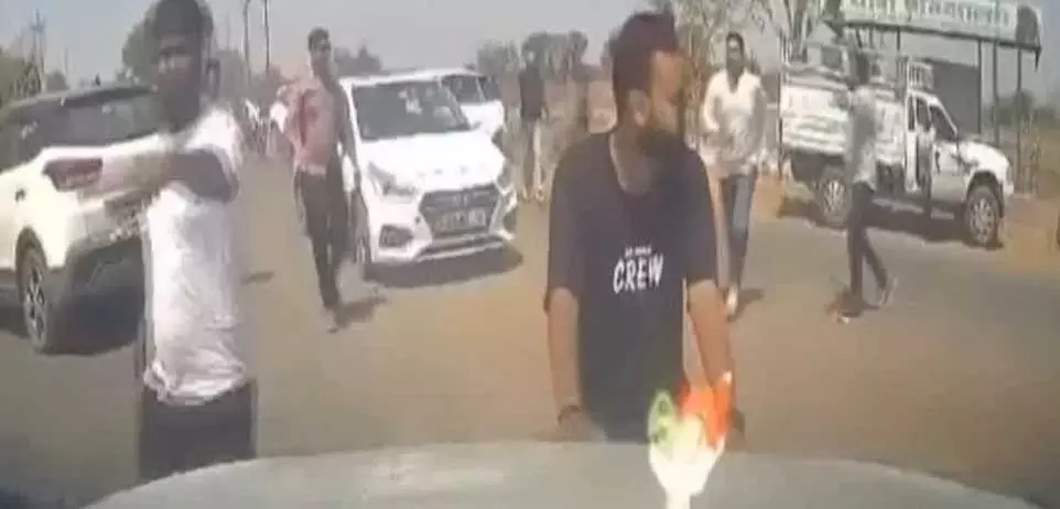 कांग्रेस के 6 नेता-कार्यकर्ता के खिलाफ FIR दर्ज कांग्रेस के 6 नेता-कार्यकर्ता के खिलाफ FIR दर्ज