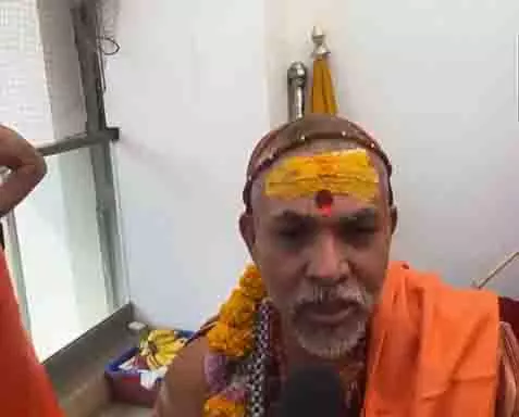जगद्गुरु शंकराचार्य ने कैलिफोर्निया BAPS मंदिर को क्षतिग्रस्त करने की निंदा की जगद्गुरु शंकराचार्य ने कैलिफोर्निया BAPS मंदिर को क्षतिग्रस्त करने की निंदा की