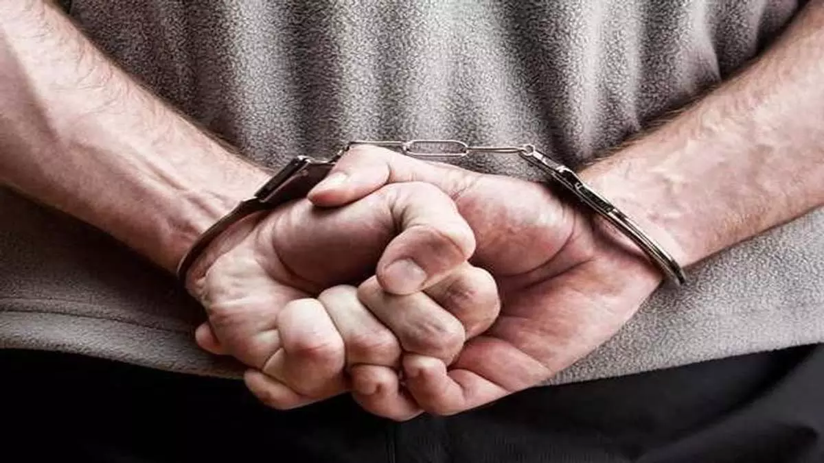 कुरुक्षेत्र में गोलीबारी की घटना के लिए तीन गिरफ्तार कुरुक्षेत्र में गोलीबारी की घटना के लिए तीन गिरफ्तार
