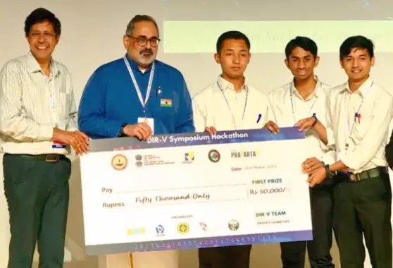 Sikkim : डिजिटल इंडिया संगोष्ठी में पहाड़ी क्षेत्र के दो युवा अन्वेषकों की जीत Sikkim : डिजिटल इंडिया संगोष्ठी में पहाड़ी क्षेत्र के दो युवा अन्वेषकों की जीत